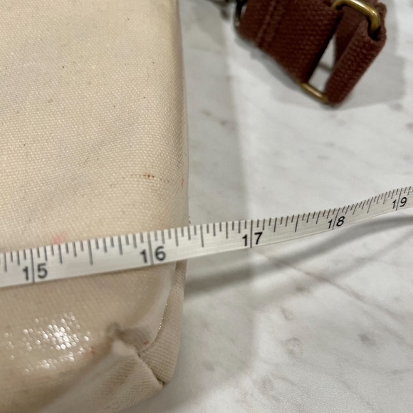 Bloomingdales  Little brown bag style Medium Laptop Case - Picture 8 of 9